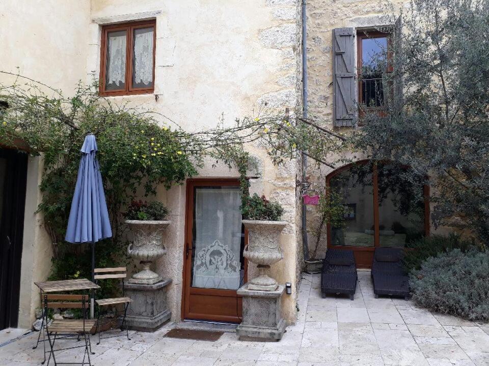 Clos De Raveyron * Vallon-Pont-d'Arc